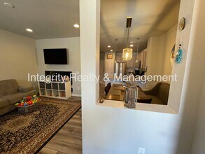 7470 S Logan St in Littleton, CO - Building Photo - Building Photo
