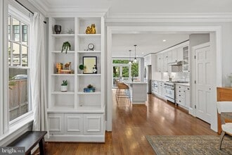 5212 MacArthur Blvd NW in Washington, DC - Building Photo - Building Photo