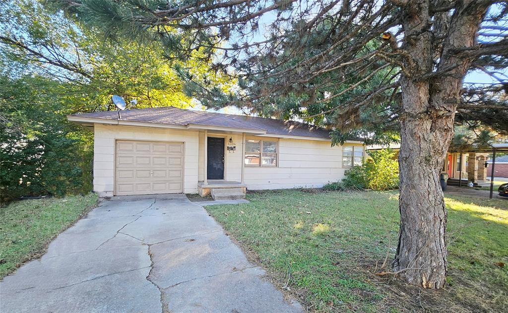 4304 N Libby Ave in Warr Acres, OK - Building Photo