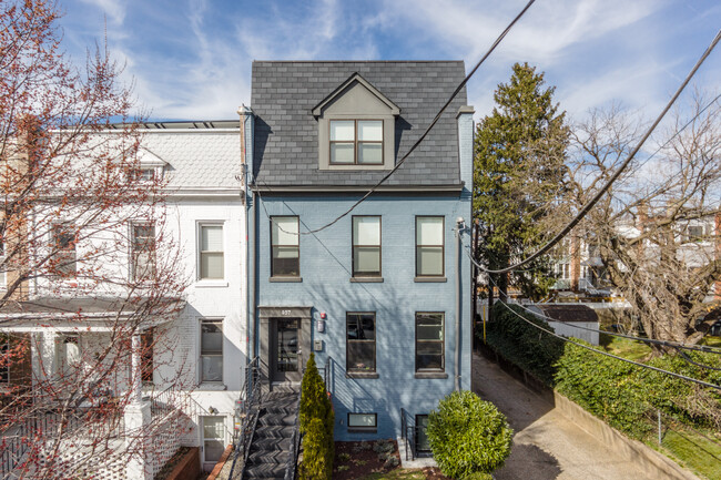 407 Randolph St NW in Washington, DC - Foto de edificio - Building Photo