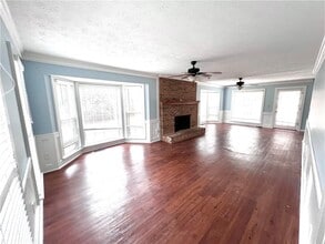 1619 Pucketts Dr SW in Lilburn, GA - Building Photo - Building Photo