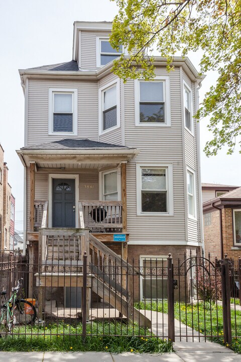 3841 N Bernard St-Unit -1R in Chicago, IL - Building Photo