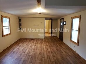 181 Iotla Valley Park Rd in Franklin, NC - Building Photo - Building Photo