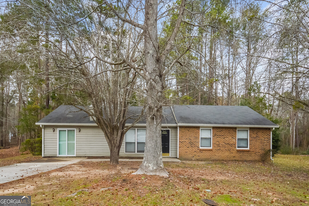 5348 Cedar Rock Dr in Stonecrest, GA - Building Photo