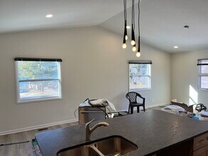 245 Lakeshore Dr in Mooresville, NC - Building Photo - Building Photo