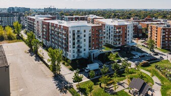 Le Noria in St. Laurent, QC - Building Photo