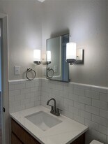 1201 N Austin St, Unit 3 in Denton, TX - Building Photo
