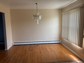136 Maple Ave in Boonton, NJ - Building Photo - Building Photo