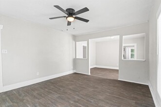 6818 Avenue C in Houston, TX - Building Photo - Building Photo