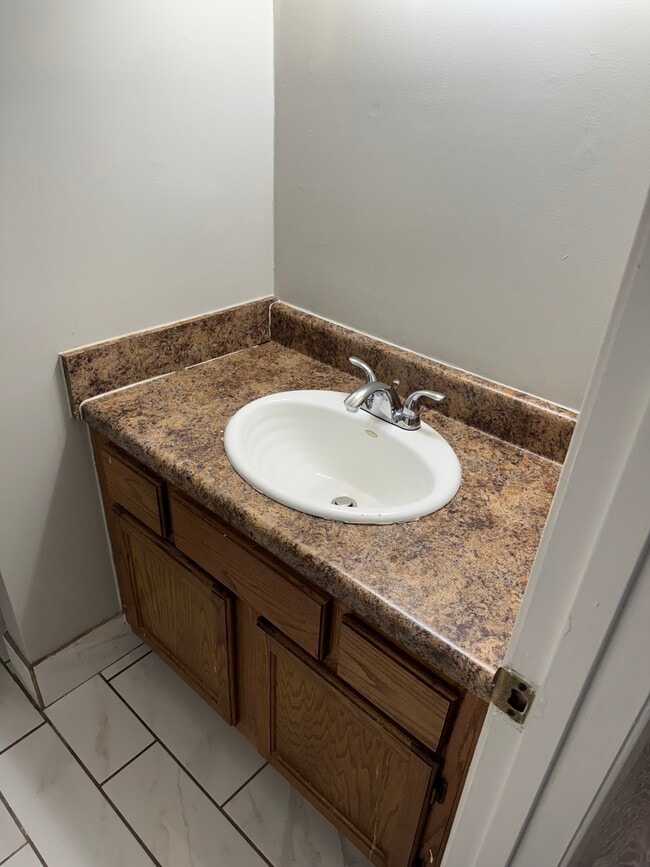 5612 Clarke Address in Memphis, TN - Building Photo - Building Photo