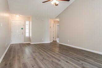 317 Brookside Dr in Mcdonough, GA - Building Photo - Building Photo