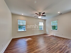 1155 Alice Smalls Rd in Mount Pleasant, SC - Building Photo - Building Photo