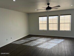 37518 Henna Ln in Palmdale, CA - Building Photo - Building Photo