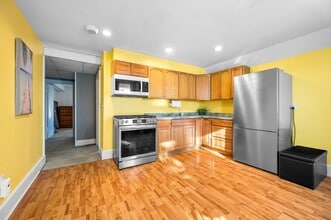 7 Leonard St in Milford, MA - Building Photo - Building Photo