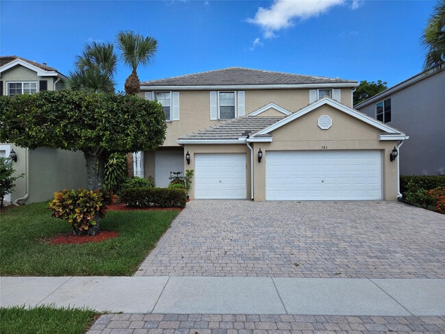 383 Berenger Walk in Royal Palm Beach, FL - Building Photo - Building Photo