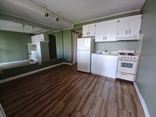 property at 1700 Clinch Ave