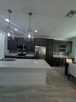 615 Windward Cir N in Boynton Beach, FL - Building Photo