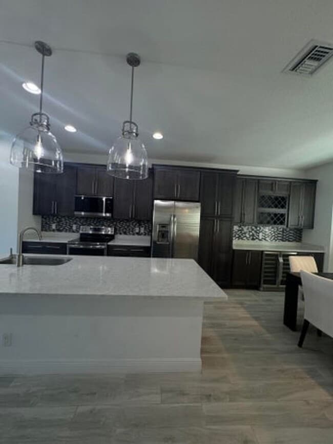 property at 615 Windward Cir N