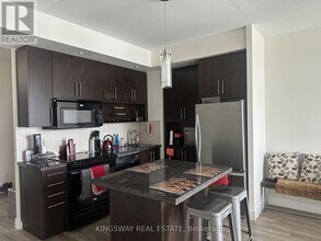 120 Homewood Ave in Toronto, ON - Building Photo - Building Photo