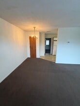 3103 Sherwin Dr, Unit 7 in Greenville, NC - Building Photo - Building Photo