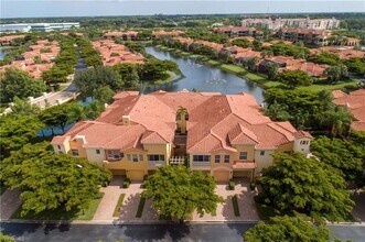 8600 Via Rapallo Dr, Unit 204 in Estero, FL - Building Photo - Building Photo