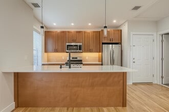 503 Bergenline Ave in Union City, NJ - Building Photo - Building Photo