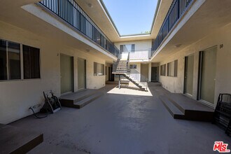 275 Lucas Ave in Los Angeles, CA - Building Photo - Building Photo