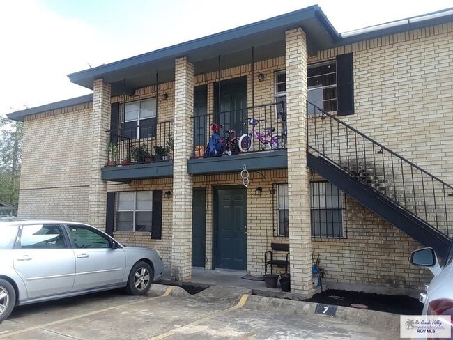 property at 1724 W Elizabeth St