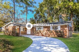4605 Silver Ridge Dr in Jacksonville, FL - Building Photo