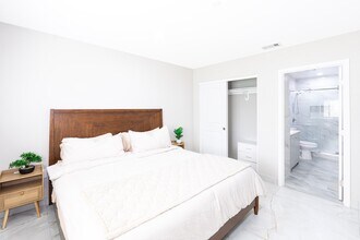 2719 Mar Les Ln in Santa Ana, CA - Building Photo - Building Photo