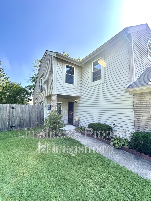 504 Long Point in Chesapeake, VA - Building Photo - Building Photo