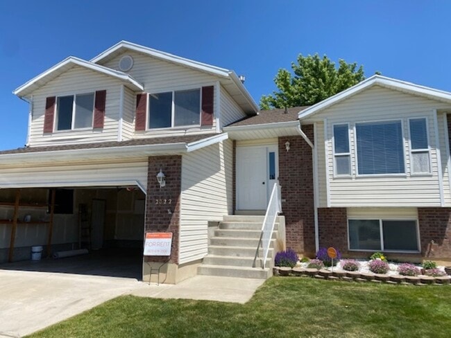 property at 2022 N 850 W