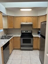 6045 Eberts St in Jupiter, FL - Building Photo - Building Photo