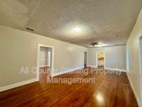 235 SW Columbia Ave in Lake City, FL - Building Photo - Building Photo