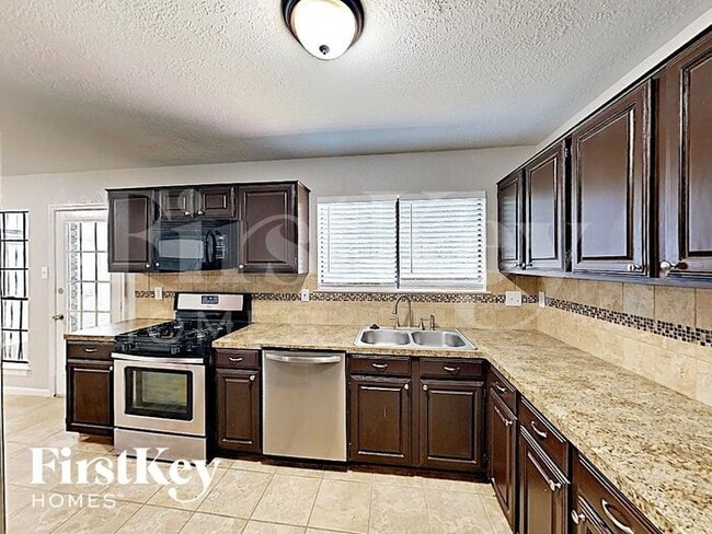 75 N Pathfinders Cir in Spring, TX - Building Photo - Building Photo