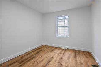 22 Longmont St in Providence, RI - Building Photo - Building Photo