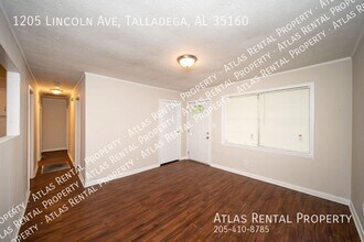 1205 Lincoln Ave in Talladega, AL - Building Photo - Building Photo