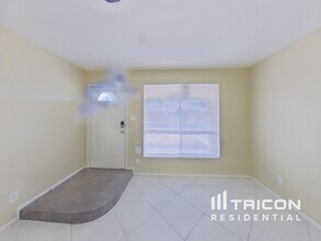 19040 N 17th Ave in Phoenix, AZ - Building Photo - Building Photo