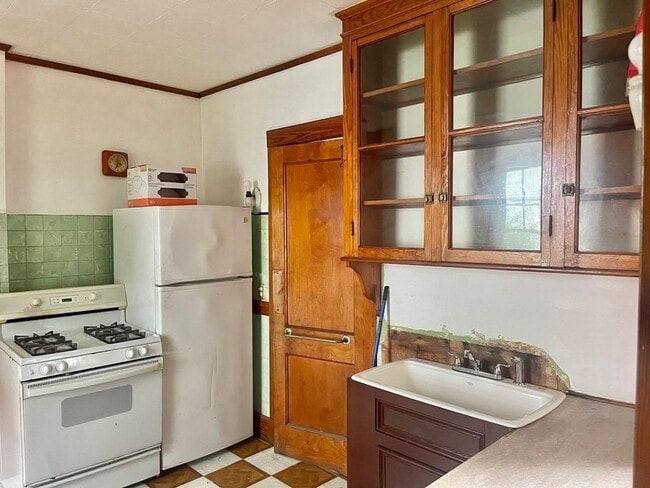 47 Pleasant St in Everett, MA - Building Photo - Building Photo