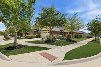 1617 Park Promenade Pl in Houston, TX - Building Photo - Building Photo