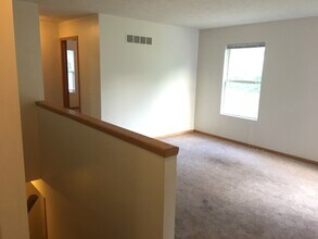 330-338 Sycamore Dr in Lincoln, NE - Building Photo - Building Photo