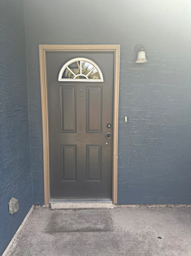 5008 Stowers Blvd in San Antonio, TX - Building Photo - Building Photo