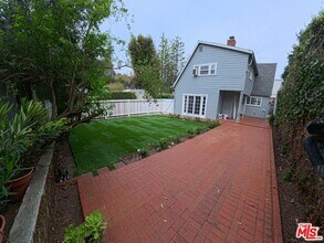 9846 Wanda Park Dr in Beverly Hills, CA - Building Photo - Building Photo