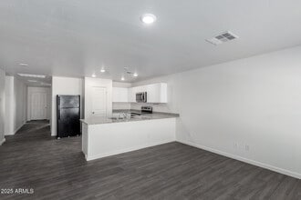 9930 W Carousel Dr in Arizona City, AZ - Building Photo - Building Photo