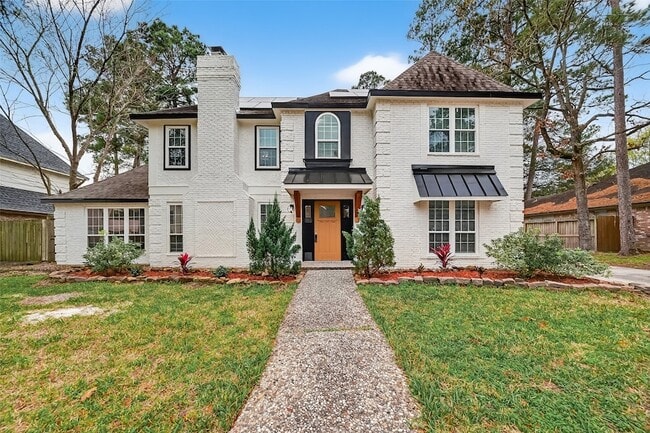 property at 2402 Oak Shores Dr