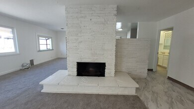 5647 Scripps St in San Diego, CA - Building Photo - Building Photo