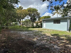 1306 NW 11th Pl in Fort Lauderdale, FL - Building Photo - Building Photo