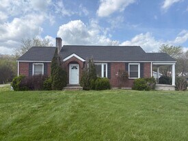 661 E Poplar Bluff Rd in Auburntown, TN - Building Photo