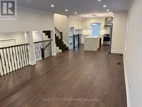 33 Braeburn Dr in Markham, ON - Building Photo - Building Photo