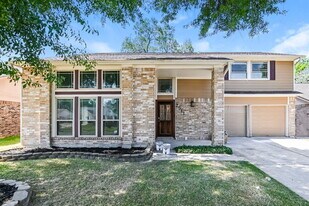 2511 Owens Cross Dr in Houston, TX - Building Photo